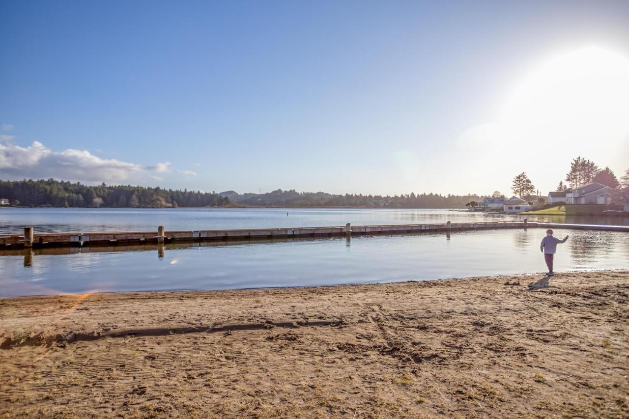 Regatta Park Lake House Лінкольн-Сіті Екстер'єр фото